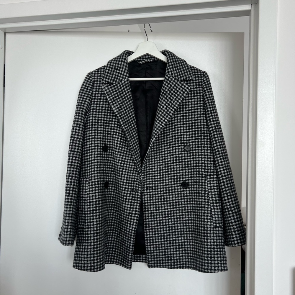 Chic Houndstooth Blazer